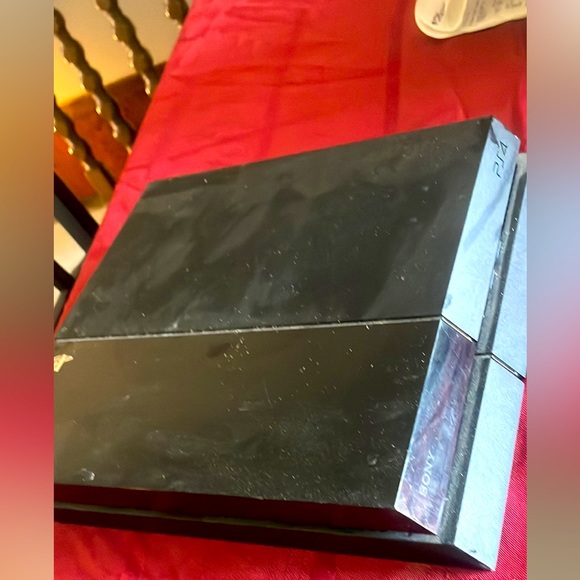 I’m selling a ps4 I have all the cords for it and I can sell some games with it.